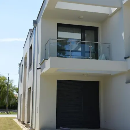 Apartman Lelle *